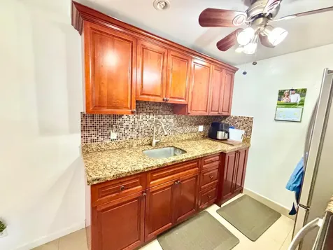 203 Farnham I Deerfield Beach FL 33442
