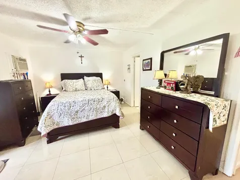 203 Farnham I Deerfield Beach FL 33442