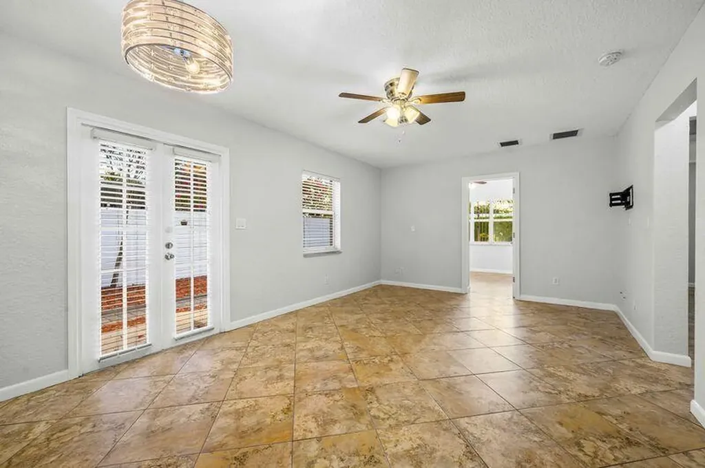 1306 NE 14th Avenue Fort Lauderdale FL 33304