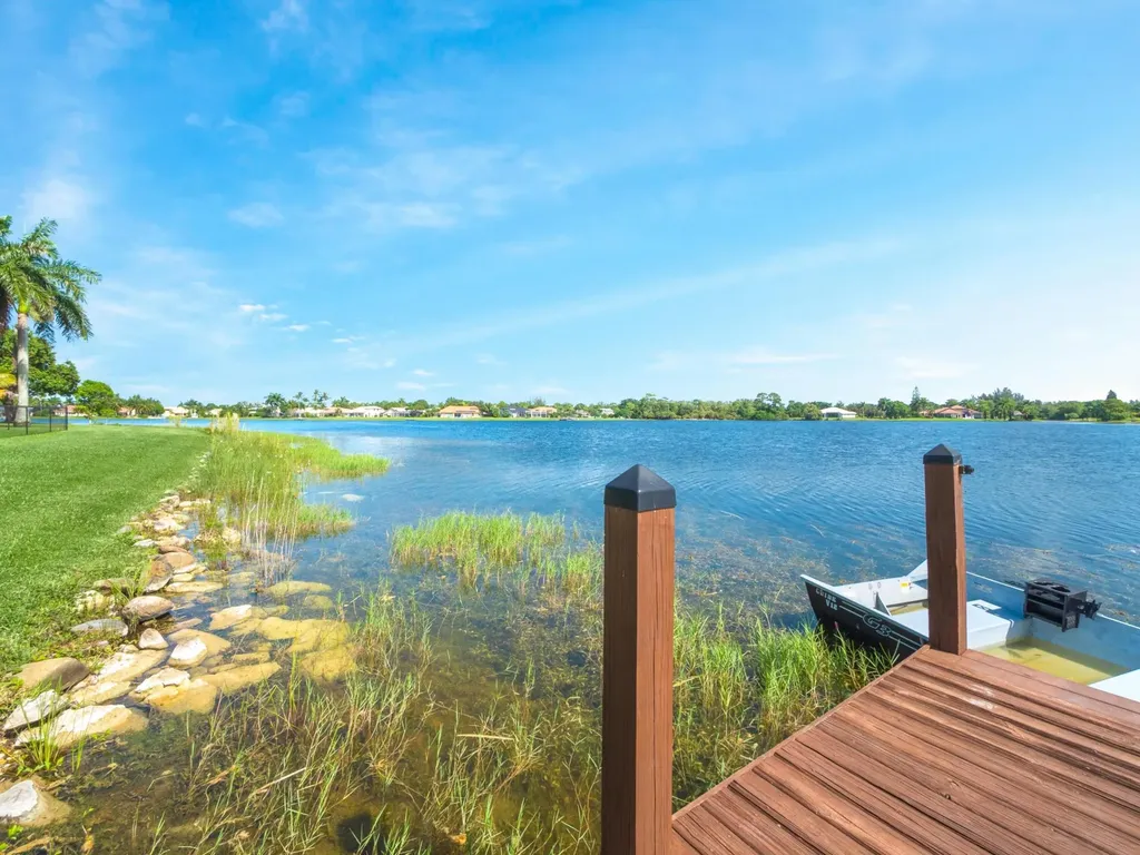 9676 Eagle Point Lane Lake Worth FL 33467