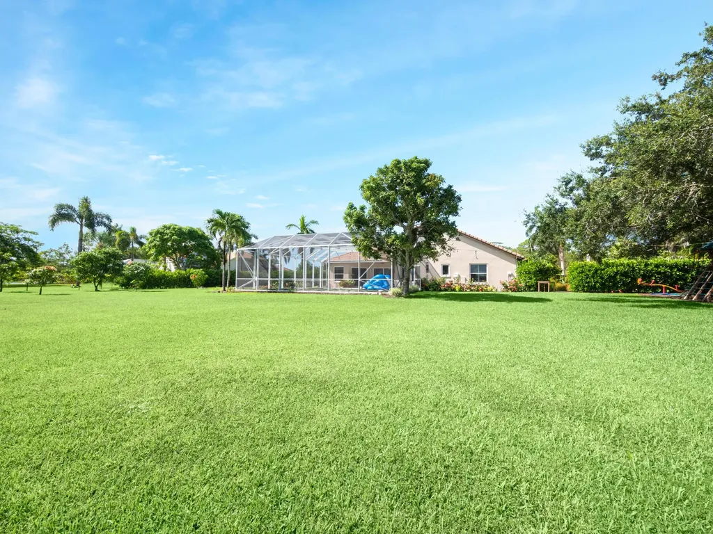 9676 Eagle Point Lane Lake Worth FL 33467