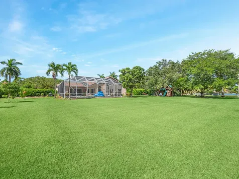 9676 Eagle Point Lane Lake Worth FL 33467