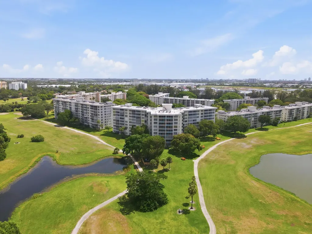 2681 S Course Drive Pompano Beach FL 33069