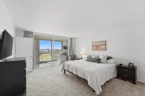 2681 S Course Drive Pompano Beach FL 33069