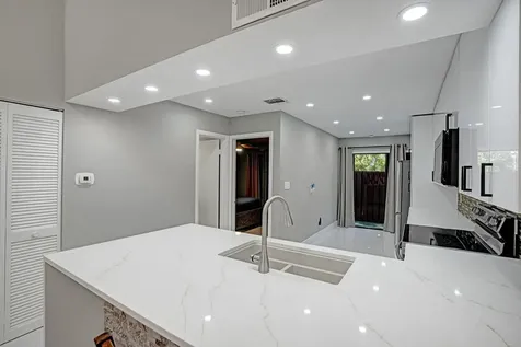 456 SE 14th Street Dania Beach FL 33004