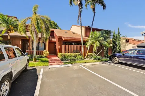 456 SE 14th Street Dania Beach FL 33004