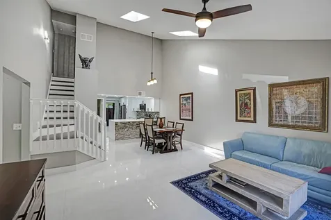 456 SE 14th Street Dania Beach FL 33004