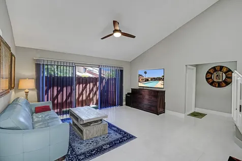 456 SE 14th Street Dania Beach FL 33004