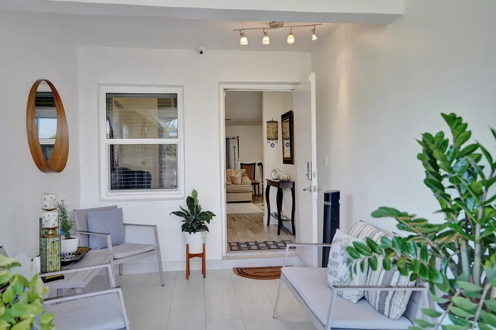 5965 Los Alamos Lane Delray Beach FL 33484