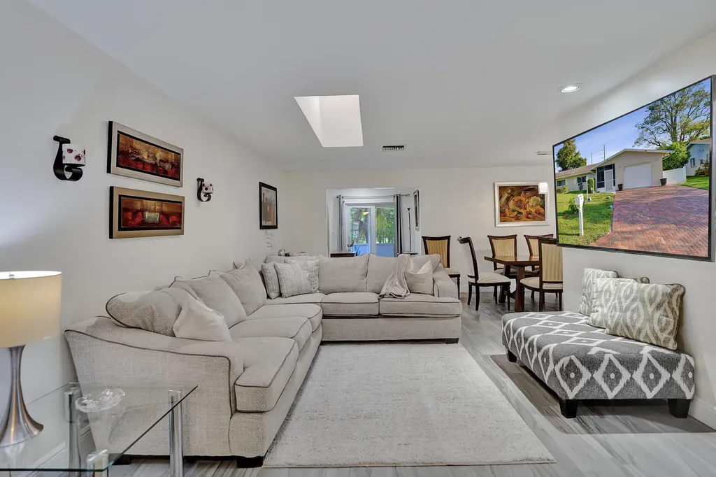5965 Los Alamos Lane Delray Beach FL 33484
