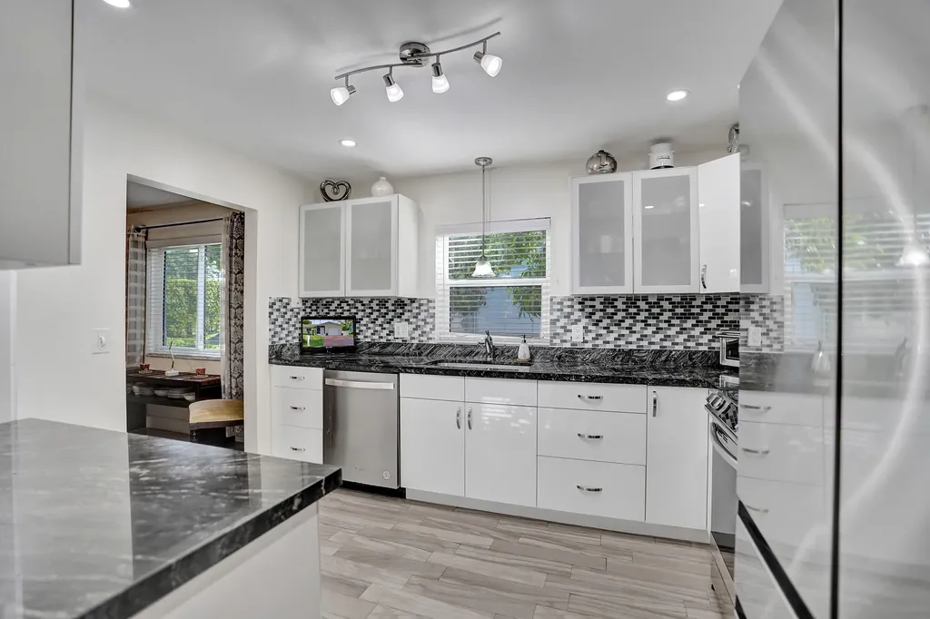 5965 Los Alamos Lane Delray Beach FL 33484