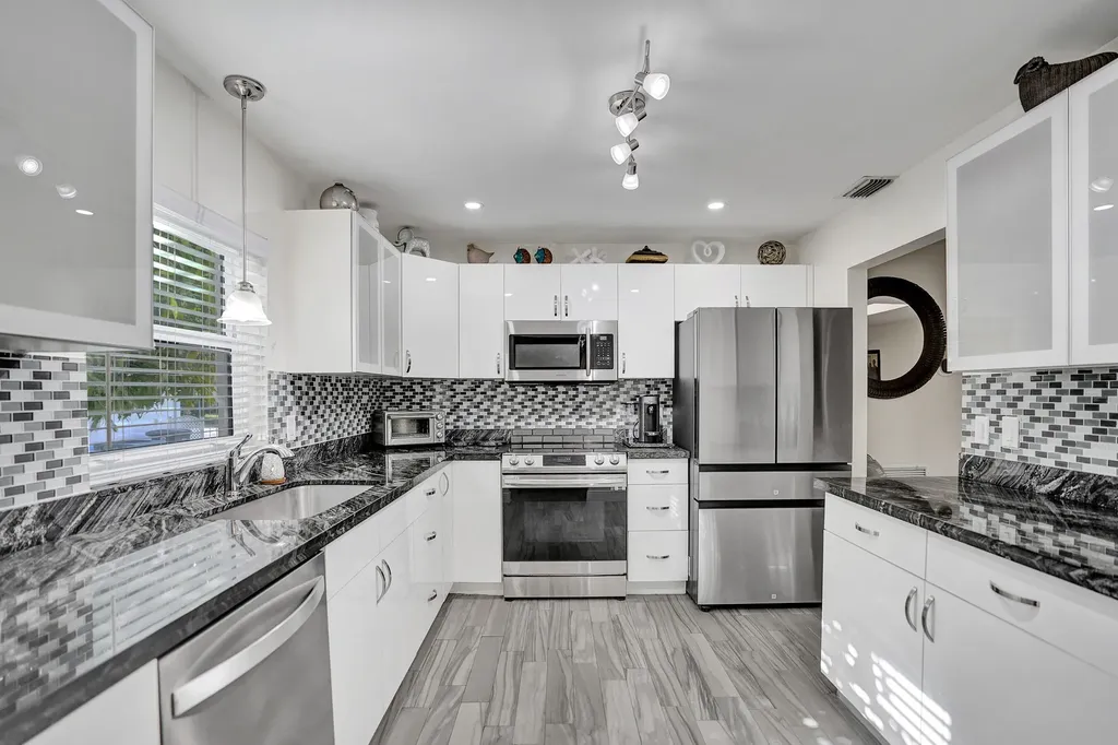 5965 Los Alamos Lane Delray Beach FL 33484