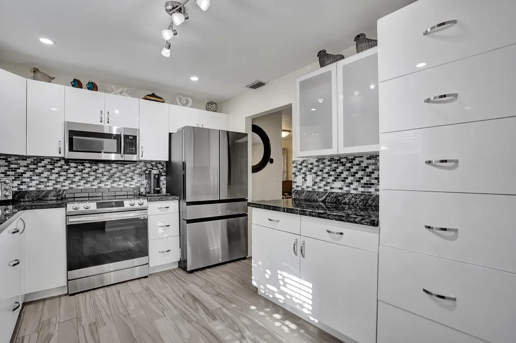 5965 Los Alamos Lane Delray Beach FL 33484
