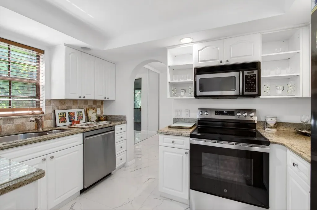 7865 La Mirada Drive Boca Raton FL 33433
