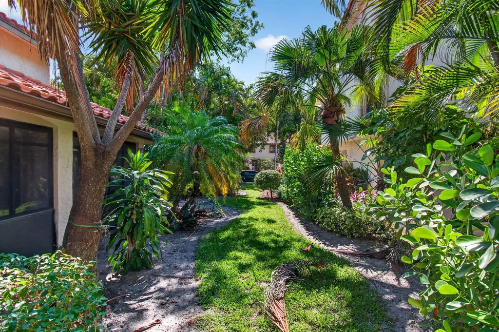 7865 La Mirada Drive Boca Raton FL 33433