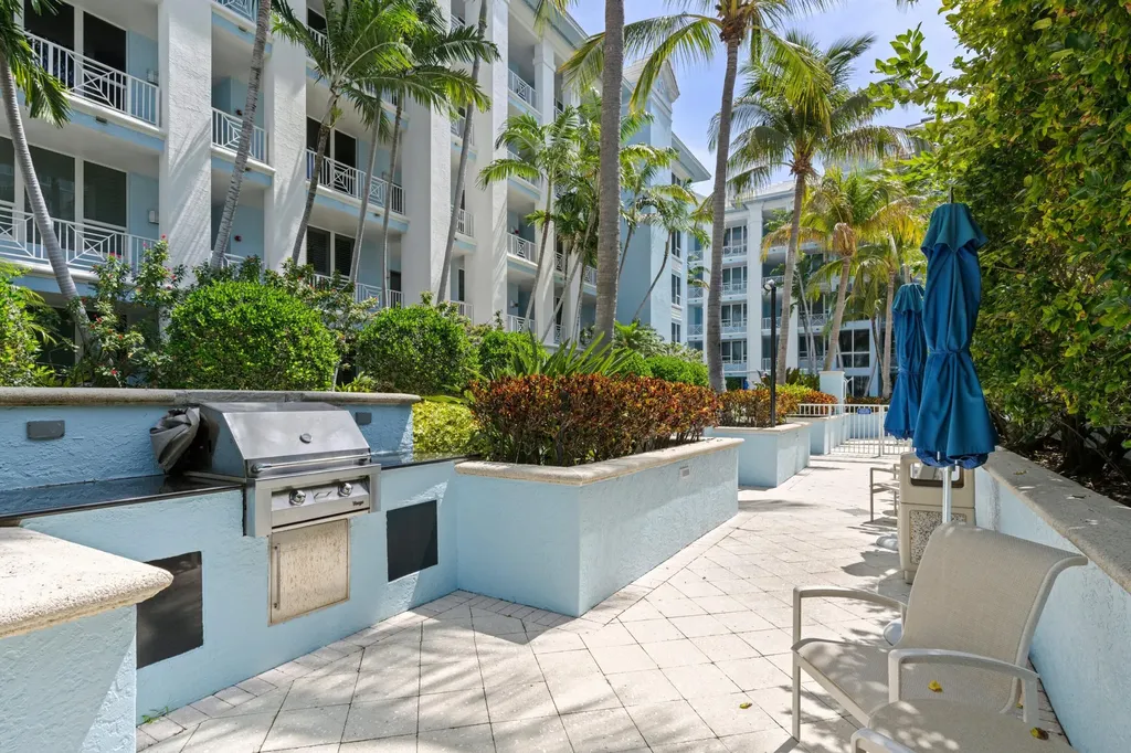 701 SE 21st Avenue Deerfield Beach FL 33441