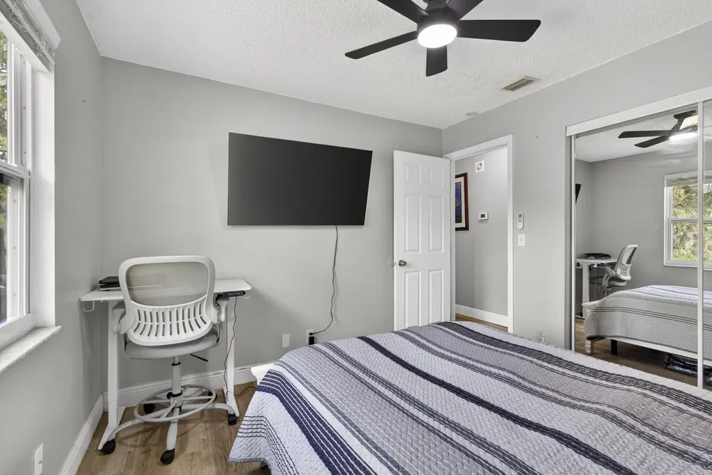 11127 46th Place N West Palm Beach FL 33411