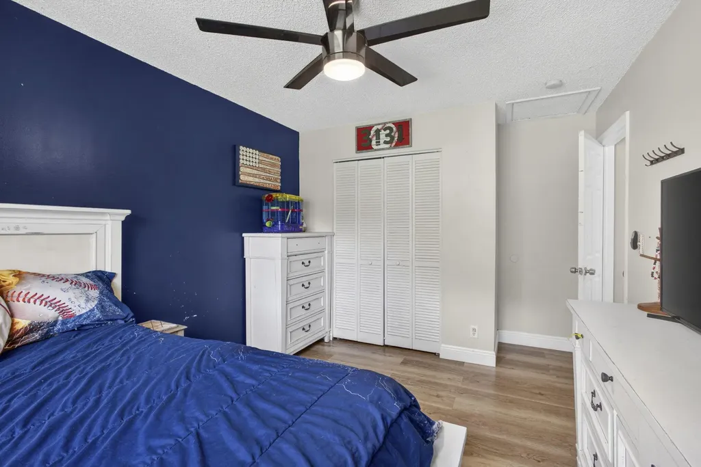 11127 46th Place N West Palm Beach FL 33411
