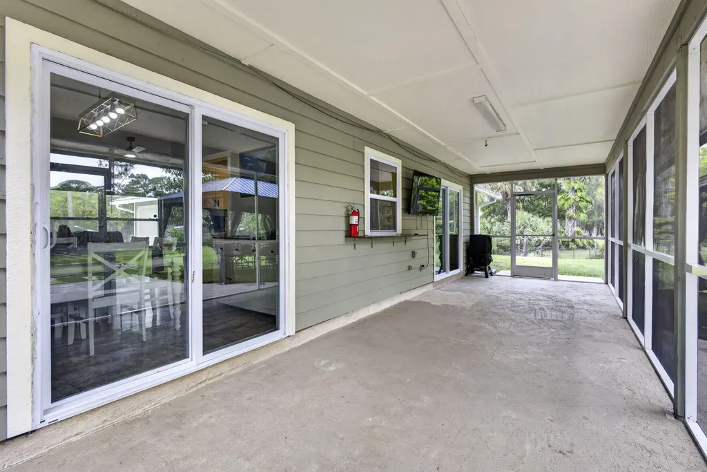 11127 46th Place N West Palm Beach FL 33411