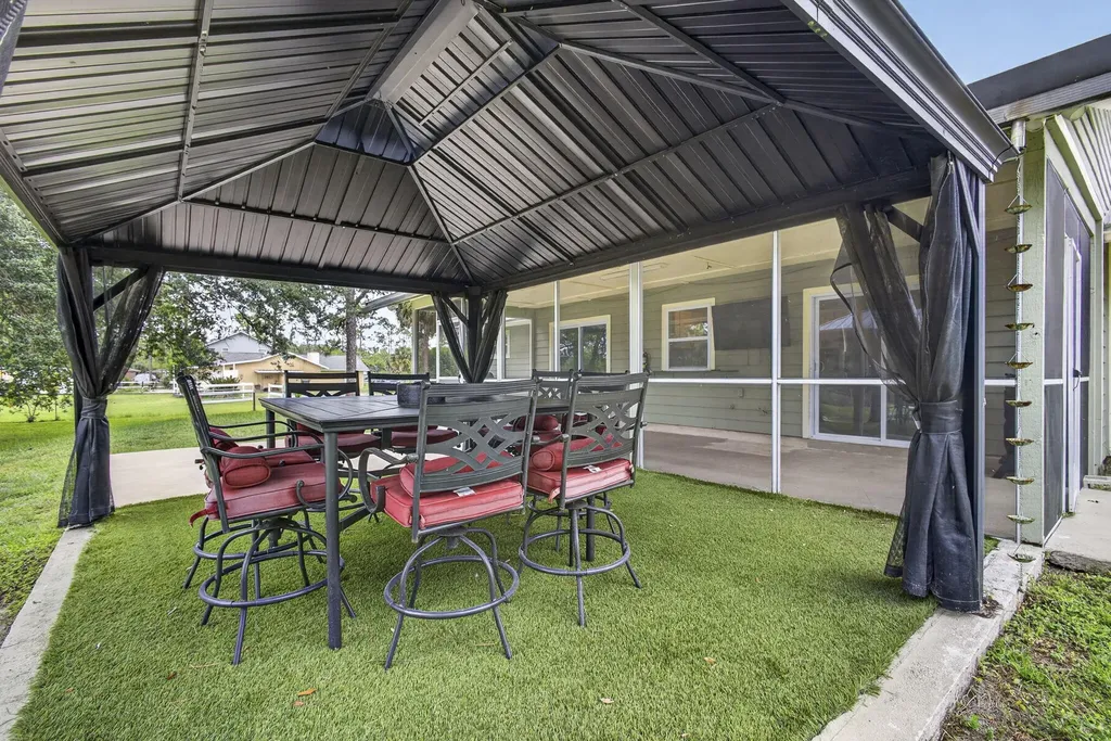 11127 46th Place N West Palm Beach FL 33411