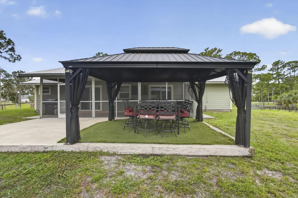 11127 46th Place N West Palm Beach FL 33411