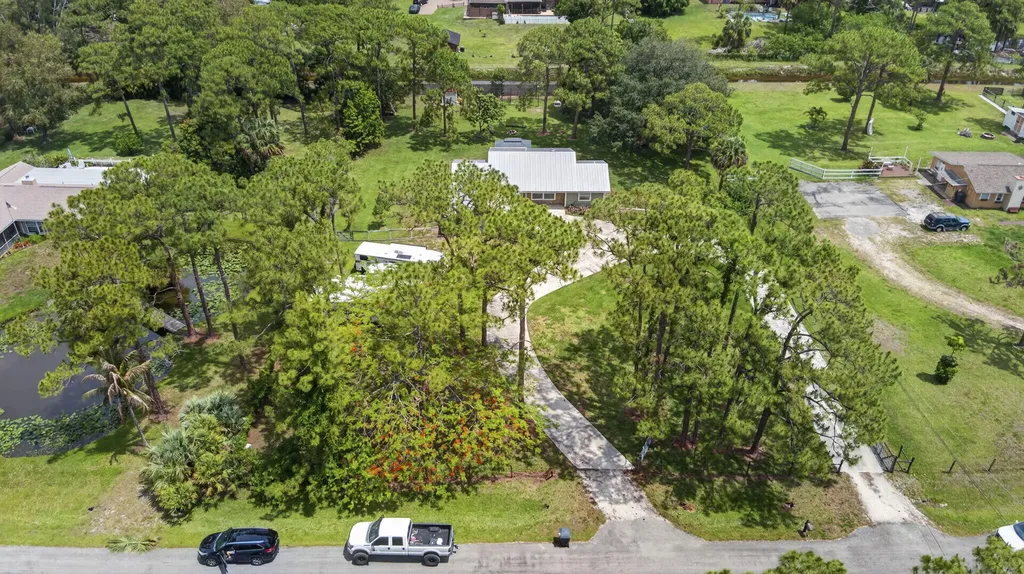 11127 46th Place N West Palm Beach FL 33411