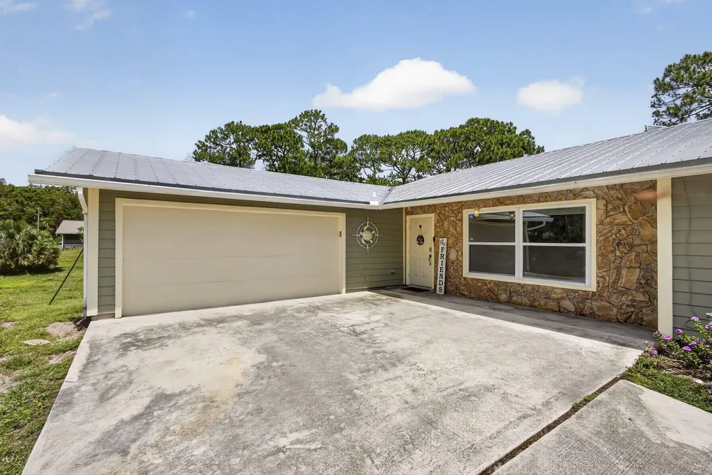 11127 46th Place N West Palm Beach FL 33411