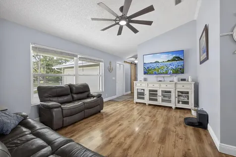 11127 46th Place N West Palm Beach FL 33411