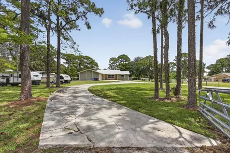 11127 46th Place N West Palm Beach FL 33411