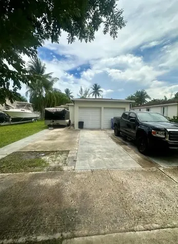 2520 Fillmore Street Hollywood FL 33020