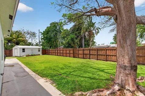 451 NE 48th Court Oakland Park FL 33334