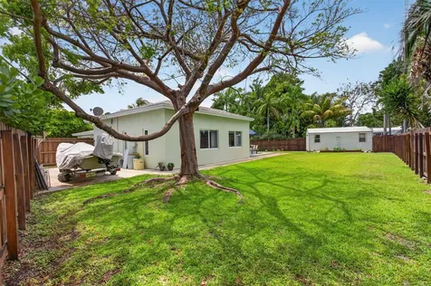 451 NE 48th Court Oakland Park FL 33334