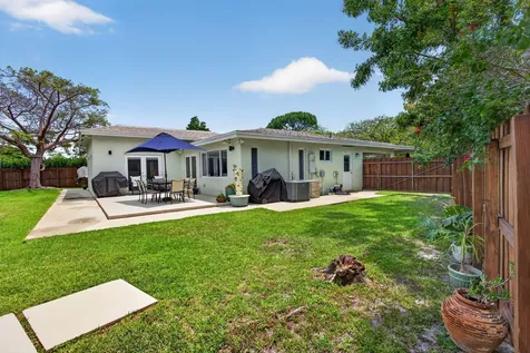 451 NE 48th Court Oakland Park FL 33334