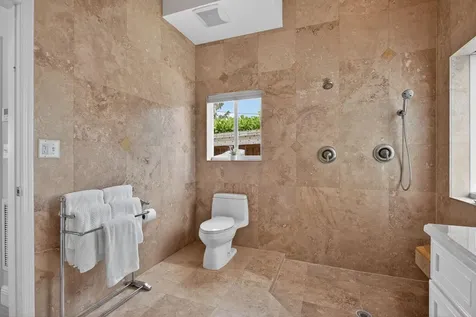 451 NE 48th Court Oakland Park FL 33334