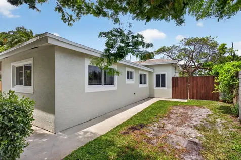 451 NE 48th Court Oakland Park FL 33334