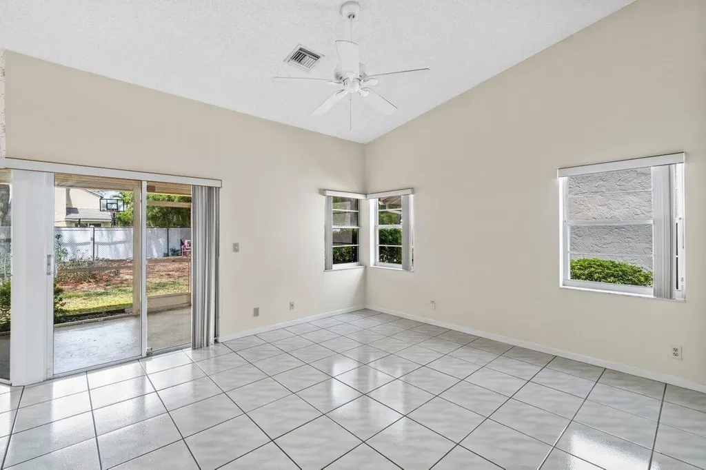 10001 Country Brook Road Boca Raton FL 33428