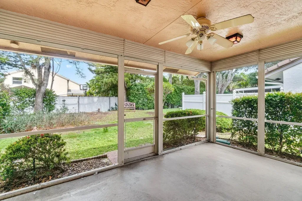 10001 Country Brook Road Boca Raton FL 33428