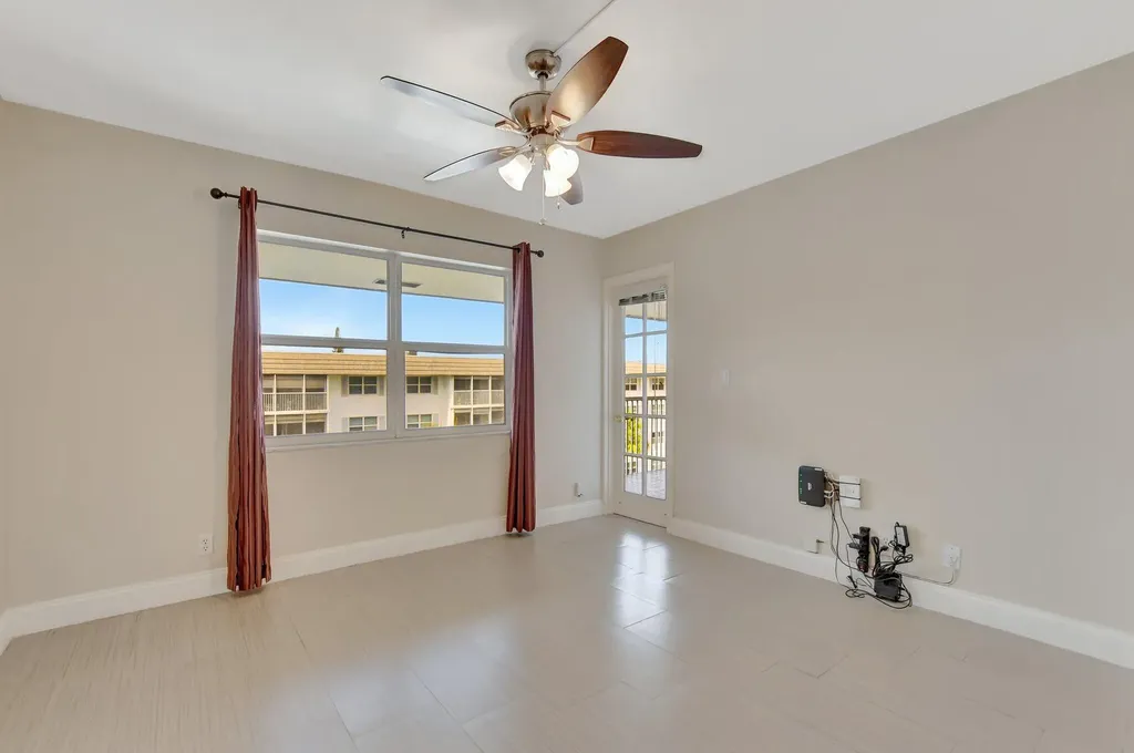 800 E Camino Boca Raton FL 33432