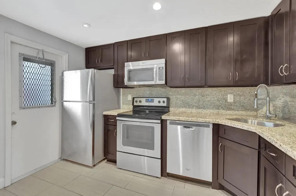 800 E Camino Boca Raton FL 33432