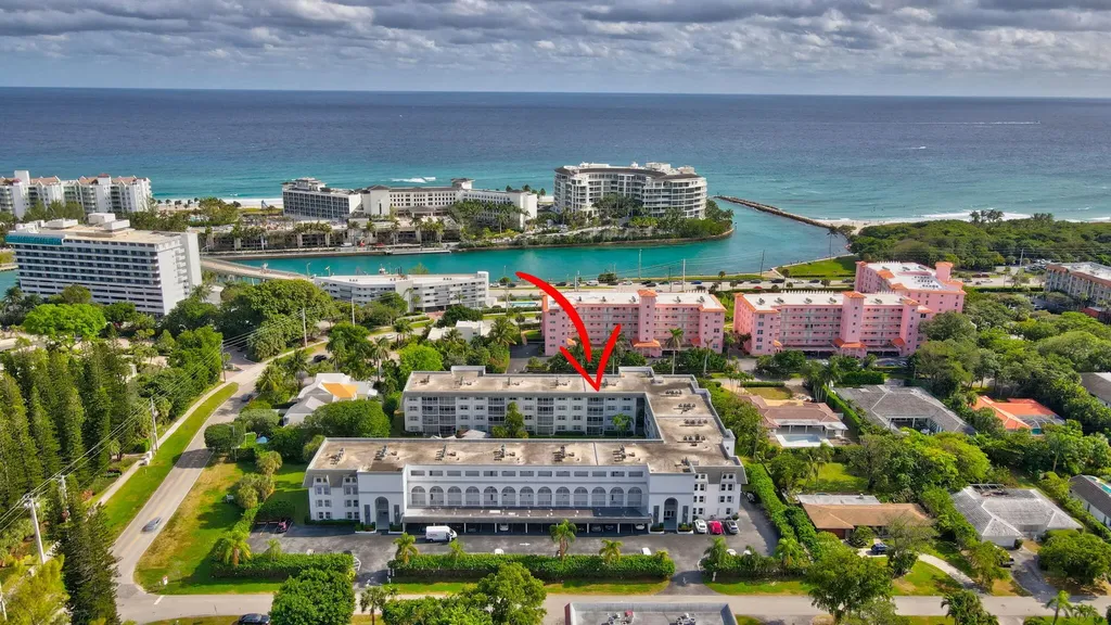 800 E Camino Boca Raton FL 33432