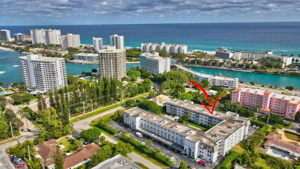 800 E Camino Boca Raton FL 33432