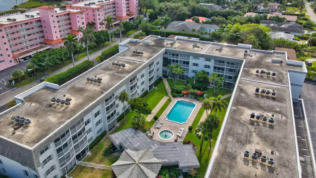 800 E Camino Boca Raton FL 33432