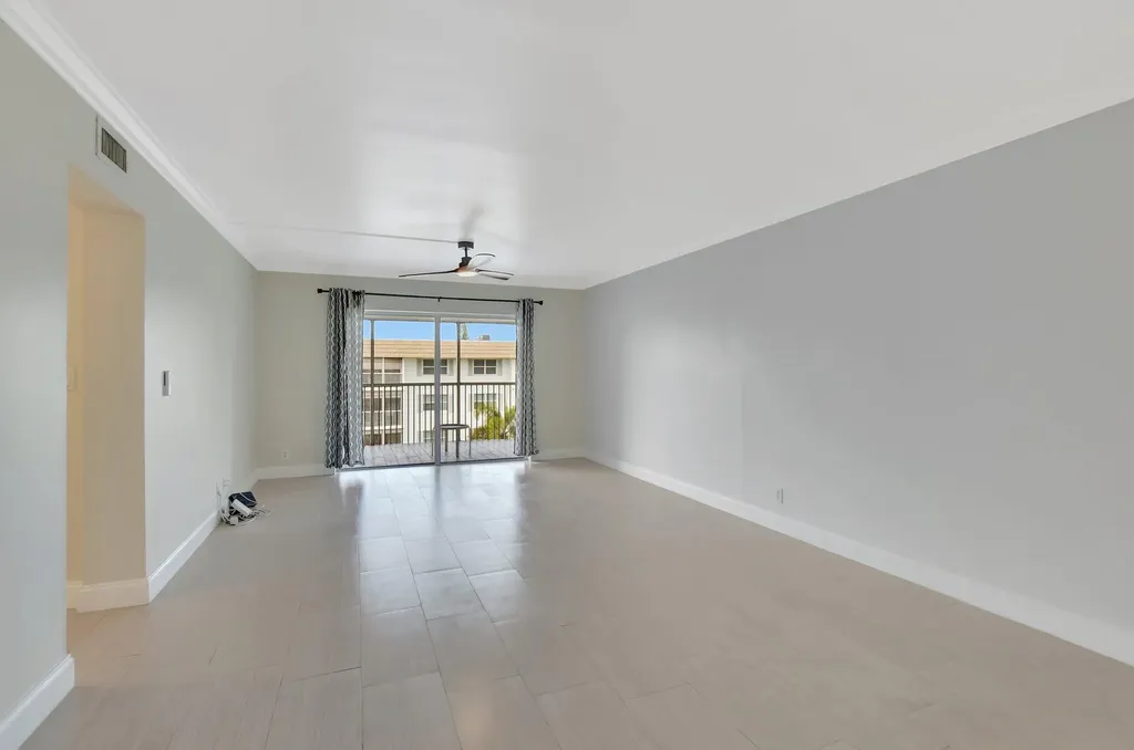 800 E Camino Boca Raton FL 33432
