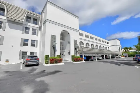 800 E Camino Boca Raton FL 33432