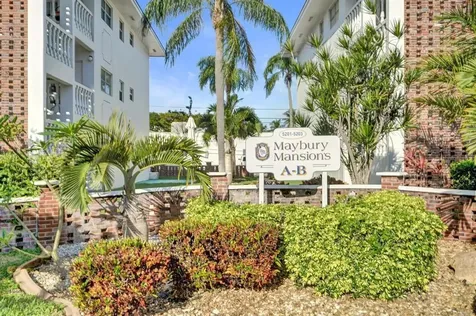 5201 NE 24th Terrace Fort Lauderdale FL 33308