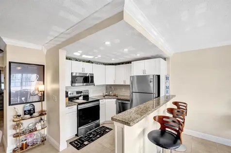 5201 NE 24th Terrace Fort Lauderdale FL 33308