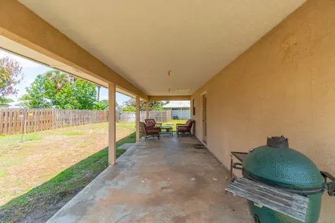1573 SW Dycus Avenue Port St Lucie FL 34953