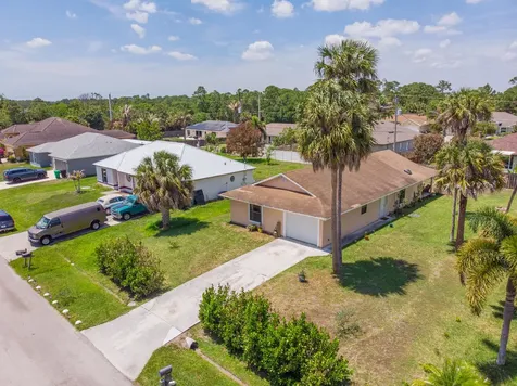 1573 SW Dycus Avenue Port St Lucie FL 34953