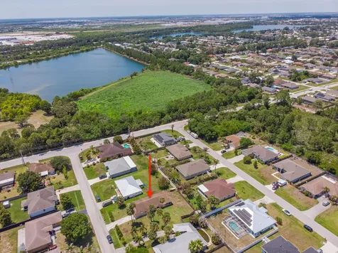 1573 SW Dycus Avenue Port St Lucie FL 34953