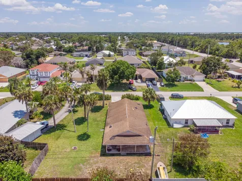 1573 SW Dycus Avenue Port St Lucie FL 34953